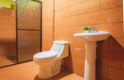 Bijagua Bed & Breakfast | Rio Celeste Springs Blue Lodge