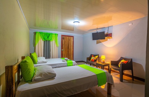Bijagua Bed & Breakfast | Rio Celeste Springs Blue Lodge