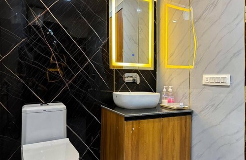 Sirala Hotel | Rishikesh Residency by Euphoric