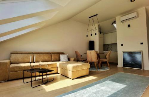 Tivat House | Riva Guesthouse