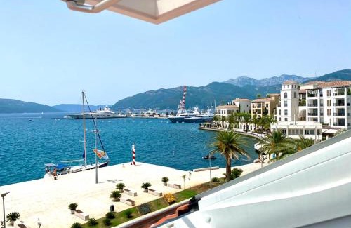 Tivat House | Riva Guesthouse