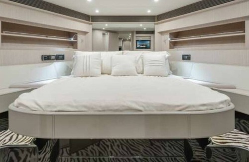 Marina del Rey Boat Rental | ♕ Riva Virtus 65' Yacht - 6HR Day Trip from Marina Del Ray 🌊