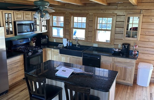 Franklin Ski Chalet | RIVER FRONT Log CABIN - Fishing, Floating, and Fire Pit