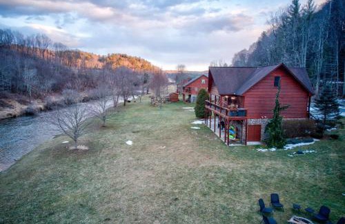 Todd House | River Roost