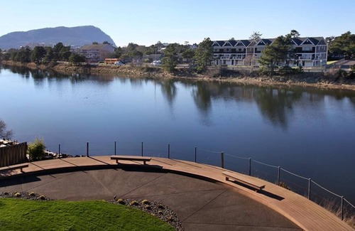 Seaside Condo | River's Edge at Bridgeport