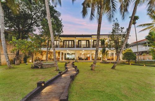Darga Town Cabin | River View Villas
