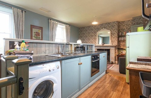 Alnmouth Cottage | RIVERBANK COTTAGE, pet friendly, with open fire in Alnmouth