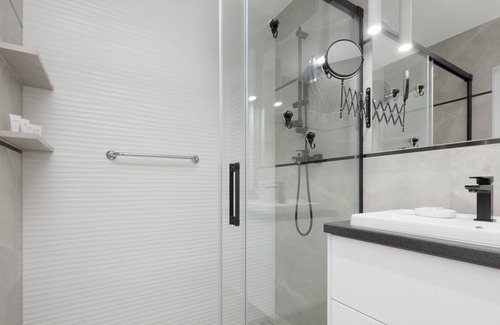 Dziwnow Apartment | Riverfront Apartment by Renters