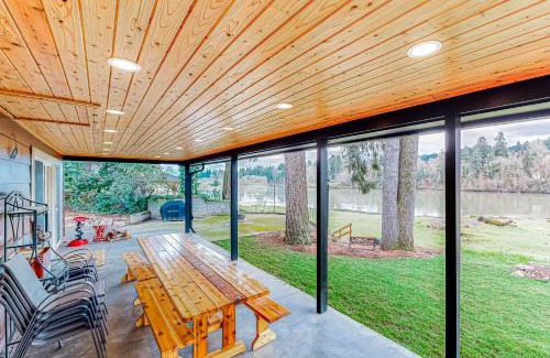Oak Grove House | Riverside at the Riverhouse