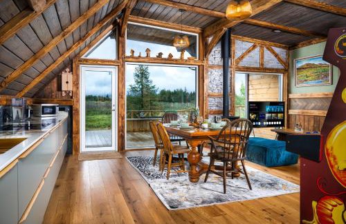Blaskogabyggd House | Riverside Cabin - Hot Tub, Fishing and Relaxing Escape
