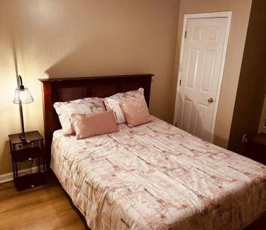 Sevierville House | Riverside Escape King Suite, and Queen Suite.