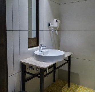 Panaji Hotel | Riverside Suites at Panjim Gymkhana