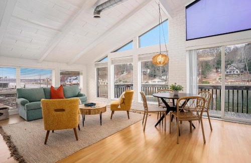 Saugatuck Apartment | Riverside Suites - Unit A