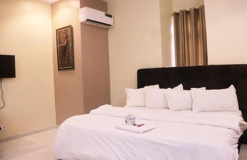 Ife Hotel | Riverview Hotels and Suites
