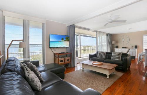 Hawks Nest House | Riverwatch