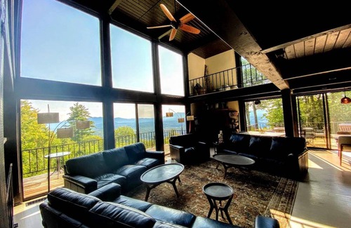 Whitefield House | RL Breathtaking views and grand unique style, private mountain retreat 4WD recommended