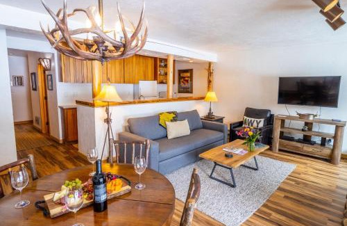 Moose Wilson Road Apartment | RMR: Cedars 1412 Condo in The AspensWilson WY