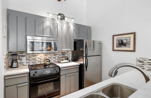 Moose Wilson Road Apartment | RMR: Wheatgrass 2222 Condo in The AspensWilsonWY