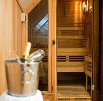 Cesky Krumlov Hotel | Rožmberský dvůr
