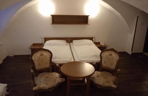 Cesky Krumlov Hotel | Rožmberský dvůr