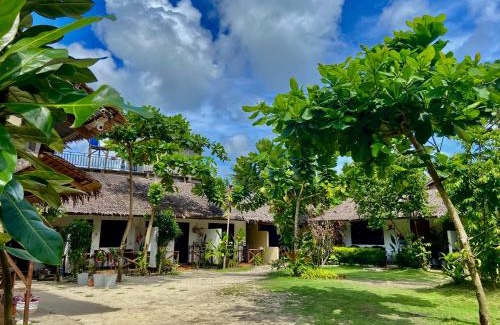 Catangnan House | Road Garden Villa
