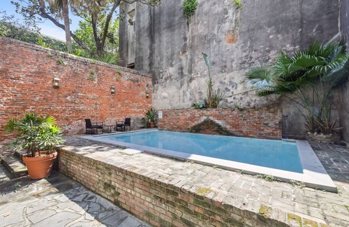 French Quarter House | Roami at St. Helene | Pool | Studio