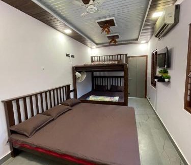 Malpe House | Rock n Ocean1 Beach Stay