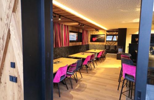 Aschau Im Zillertal House | rocking home