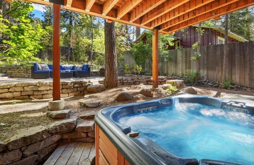 Brockway House | Rocky Retreat