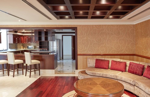 Dubai Marina Apartment | Roda Amwaj Suites