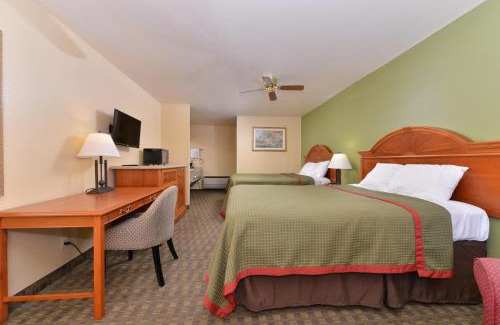 Delano Hotel | Rodeway Inn Delano
