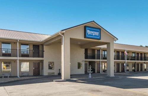 East Dublin Hotel | Rodeway Inn & Suites