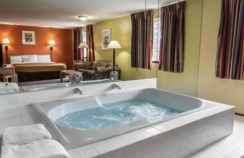 Corvallis Hotel | Rodeway Inn Willamette River