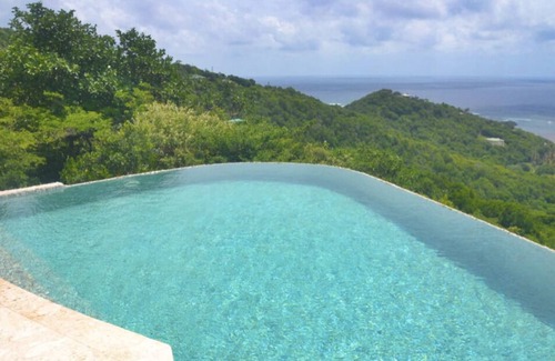 Spring Estate Villa | Rojost Retreat - Stunning Villa with views to match - Back by Popular Demand