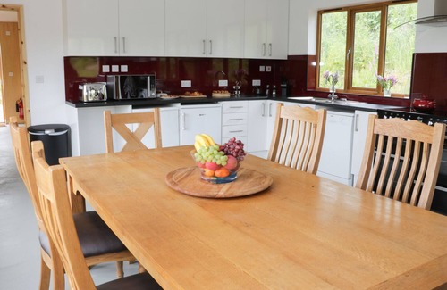 Craven Arms Cottage | Rolling Hills