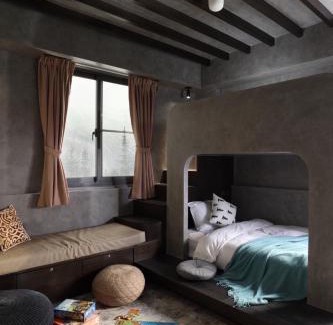 Puli House | Rolling hills