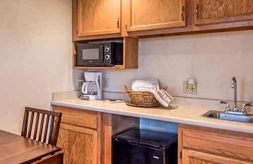 Fredericktown House | Romantic Cabin in Magical Surroundings near Mount Vernon, Ohio