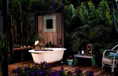 Billinudgel Cabin | Romantic Cabin w/outdoor bath 10 Mins to Bruns