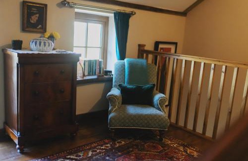 Llangadog House | Romantic Country Cottage with log burner, garden patio, outdoor tub and country views- Brecon Beacons National Park