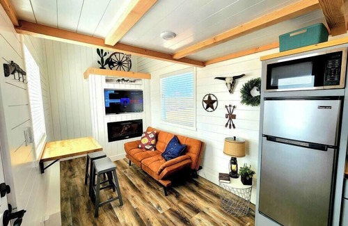 Apple Valley Apartment | Romantic escape for two
