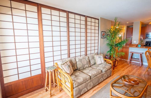 Kailua-Kona Condo | Romantic Penthouse Oceanfront Condo with AC and Fabulous Views