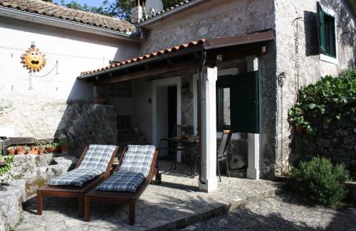 Sveta Jelena House | Romantisches Steinhaus Lavanda im Cottage Filipaši