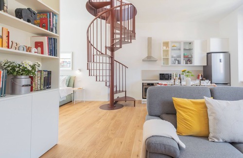Como City Centre Apartment | Rooftop Nest in Como City Center by Rent all Como