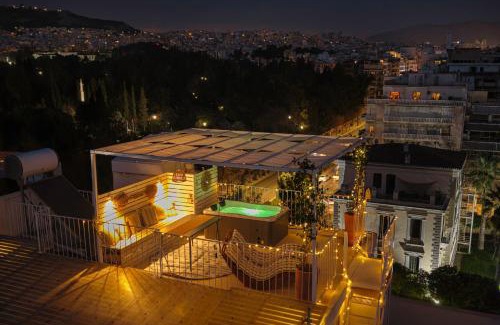 Mousio Apartment | Rooftops of Athens-Acropolis Studio Jacuzzi & View
