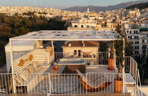 Mousio Apartment | Rooftops of Athens-Acropolis Studio Jacuzzi & View