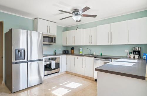 Sero Grandi House | Rooi Koochi 29B
