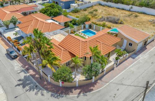 Sero Grandi House | Rooi Koochi 29B