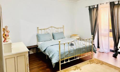 Is-Salina House | Room 1 Salina Seaview Retreat