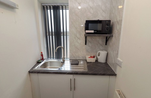 Blackpool Town Center Cottage | Room 6 Studio 2nd Floor