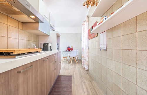 Maddalenedda House | Room 'Camera Luna' with Balcony, Wi-Fi and Air Conditioning